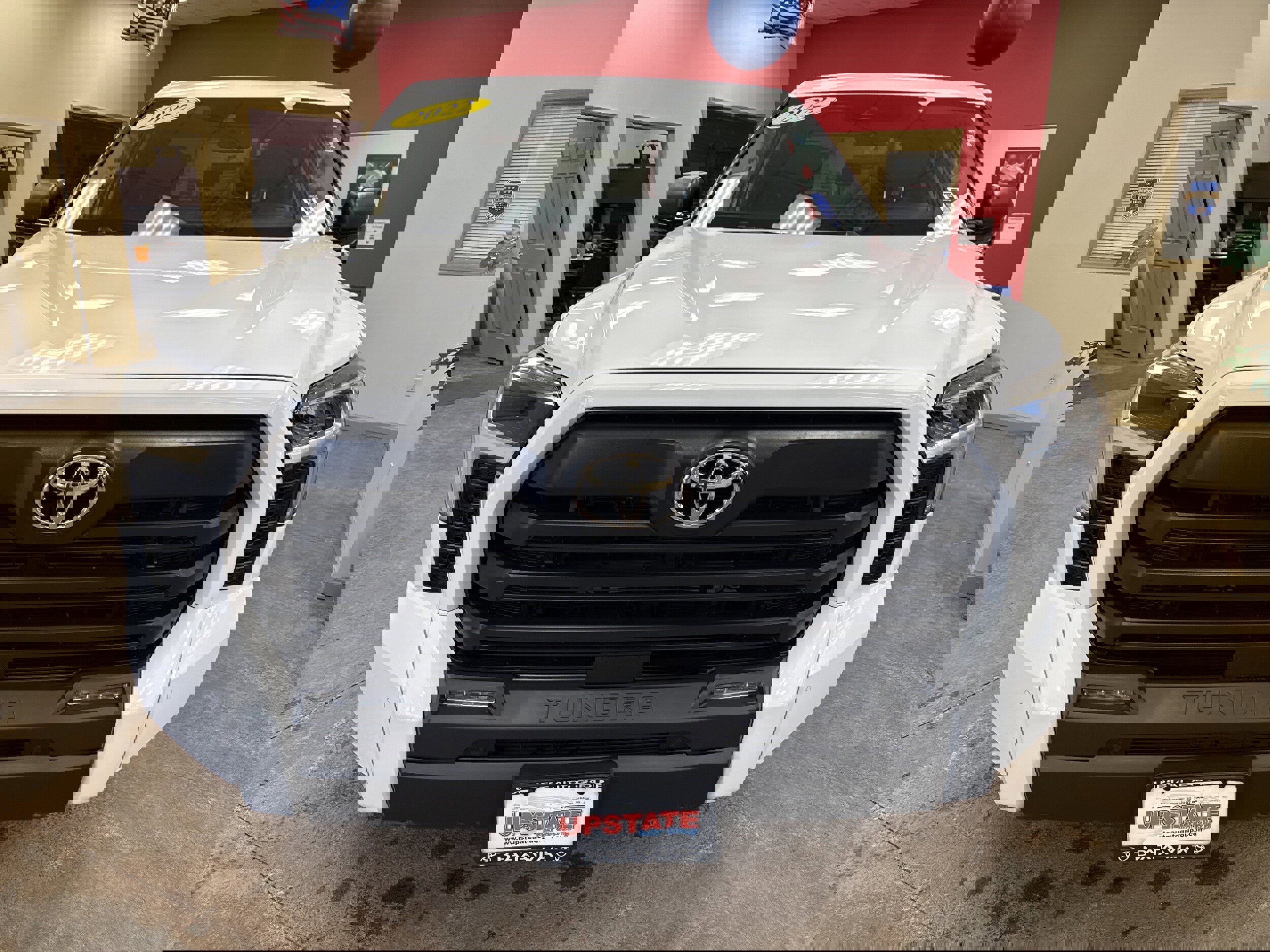 Used 2022 Toyota Tundra SR5 w/ SR5 Premium Package image 2