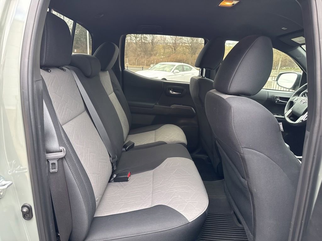 Certified 2023 Toyota Tacoma TRD Off-Road image 22