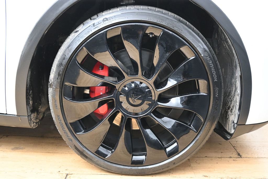 Used 2022 Tesla Model Y Performance AWD/4WD image 11