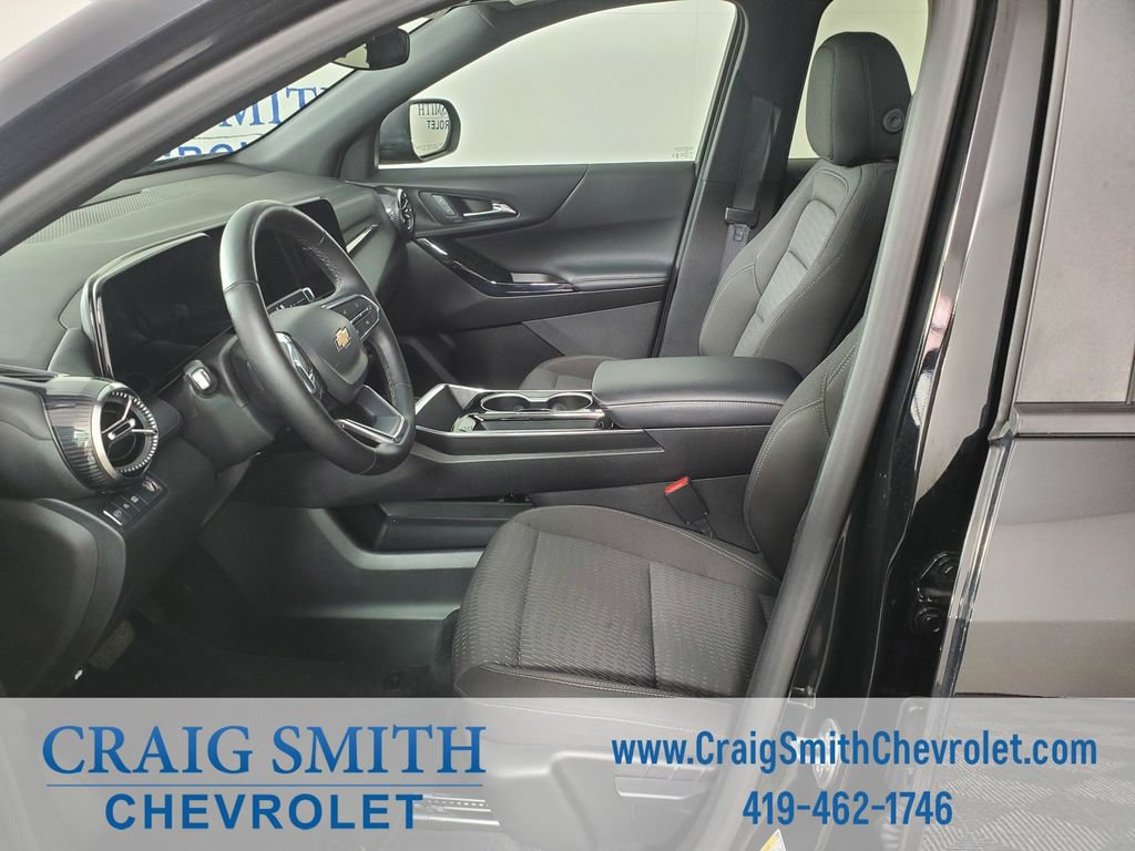 Used 2025 Chevrolet Equinox LT FWD image 10