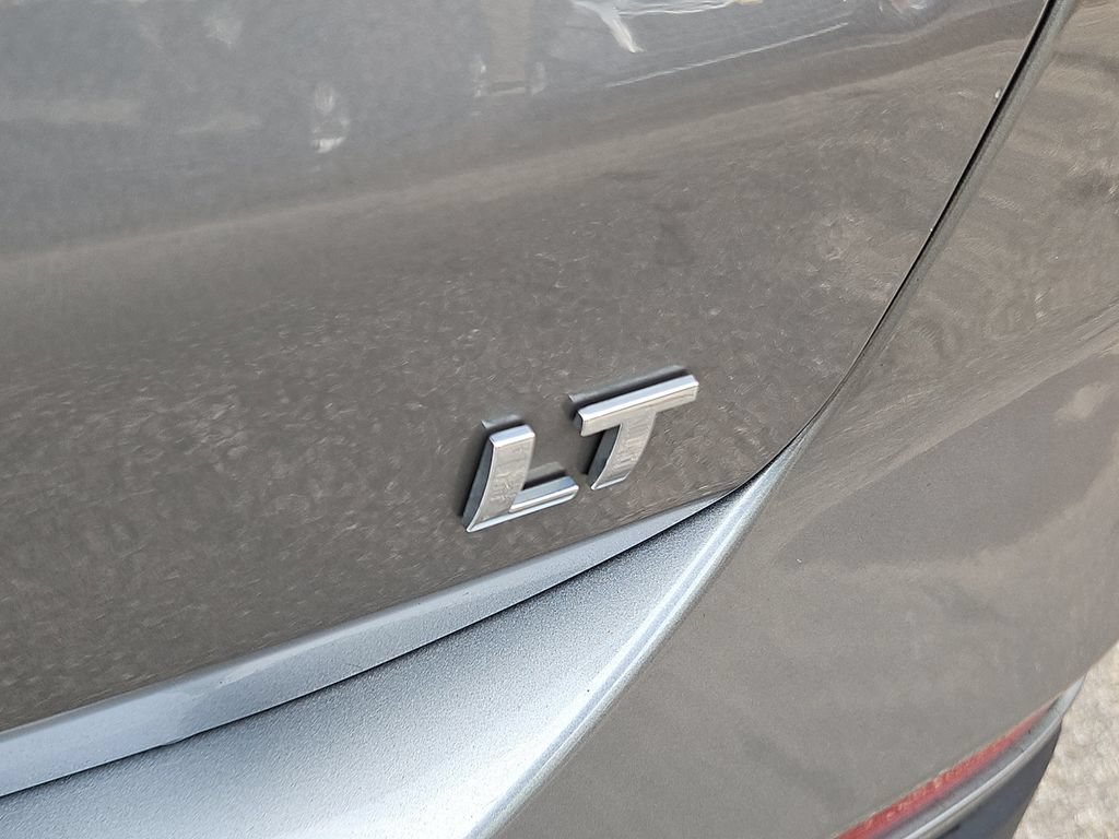 Used 2023 Chevrolet Equinox LT FWD image 9