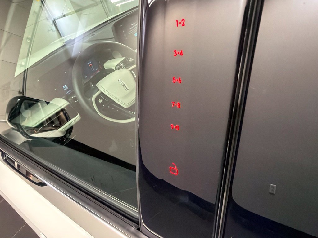 New 2027 Lincoln Aviator Reserve AWD/4WD image 30