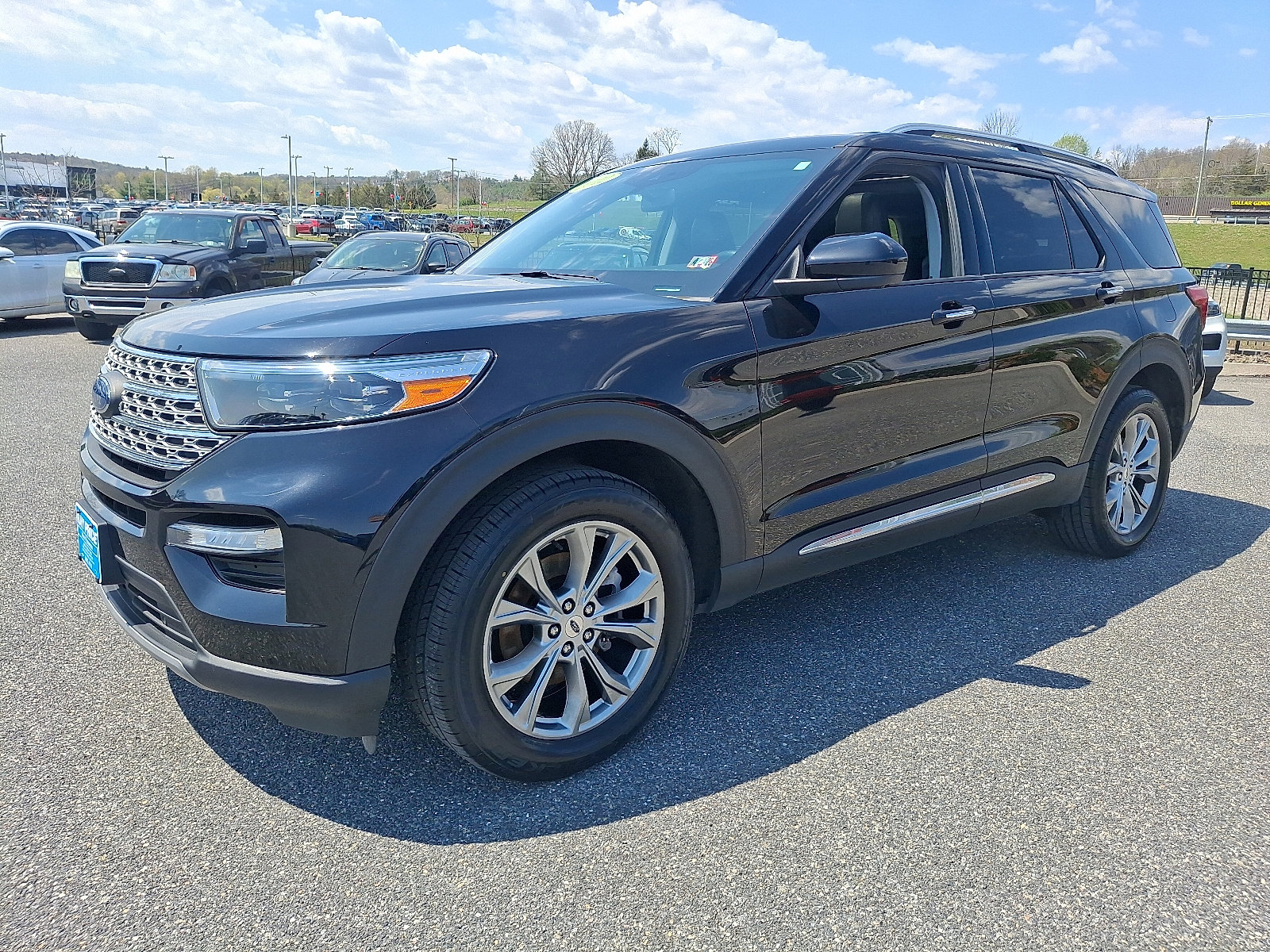 Certified 2022 Ford Explorer Limited image 3