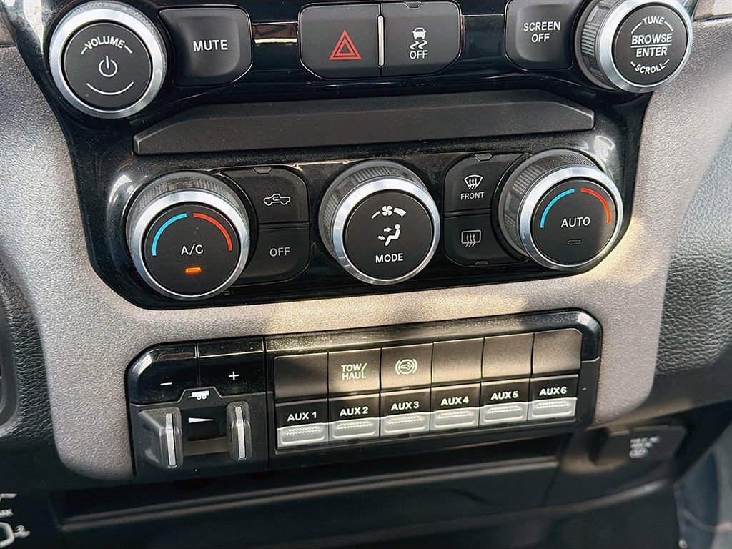 Used 2022 RAM 3500 Tradesman AWD/4WD image 30