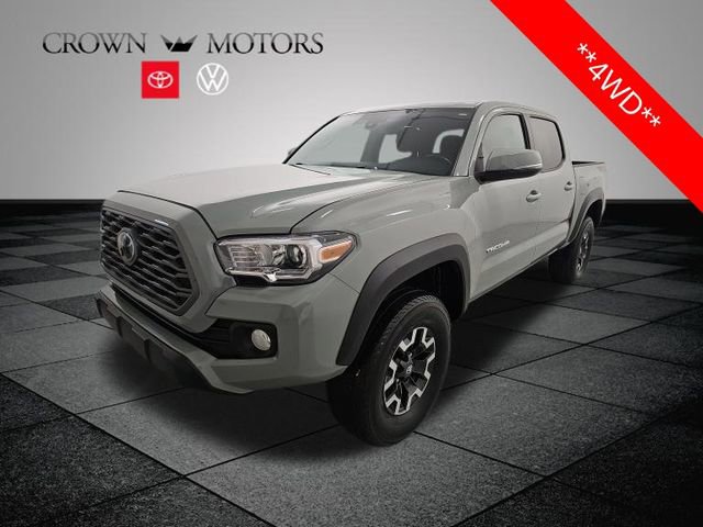 Used 2023 Toyota Tacoma TRD Off-Road image 3
