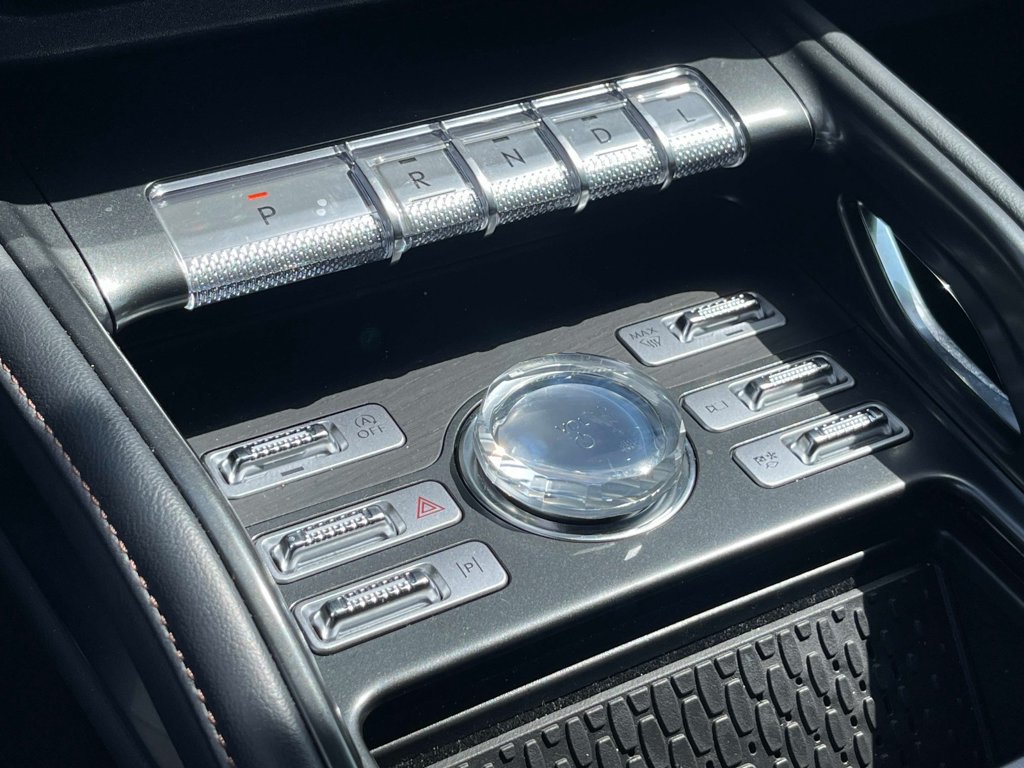 Used 2026 Lincoln Nautilus Reserve AWD/4WD image 27