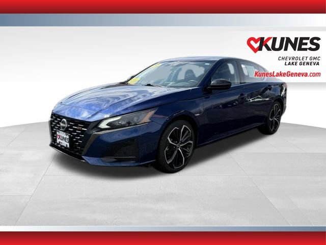 Used 2024 Nissan Altima 2.5 SR image 11