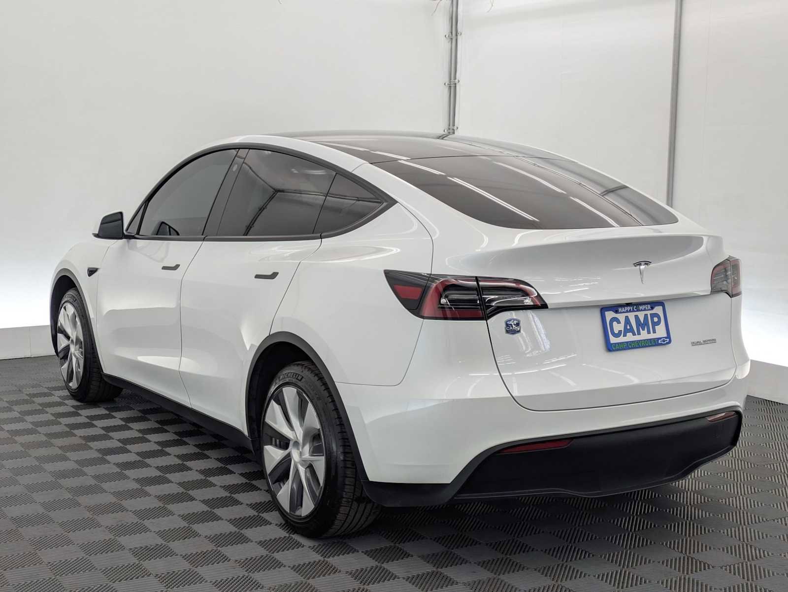 Used 2023 Tesla Model Y Long Range image 4