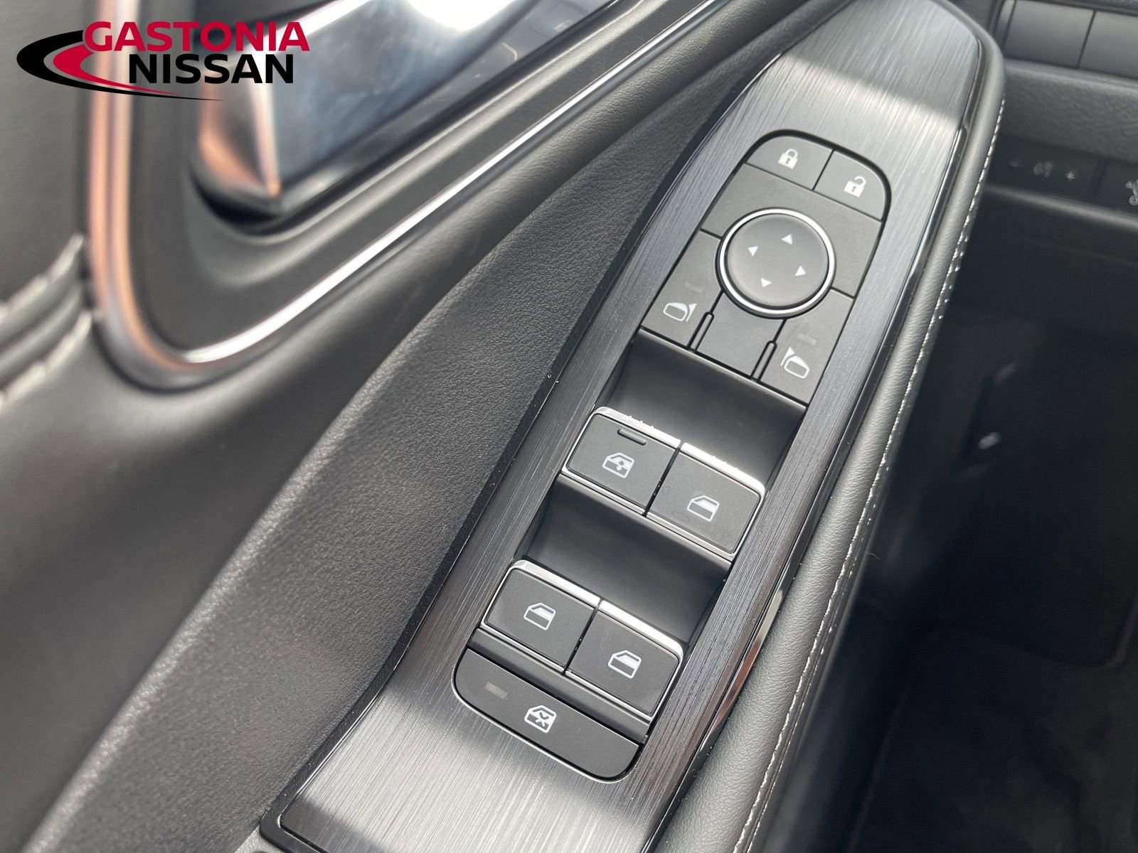 Used 2026 Nissan Rogue Platinum w/ Platinum Premium Package image 50