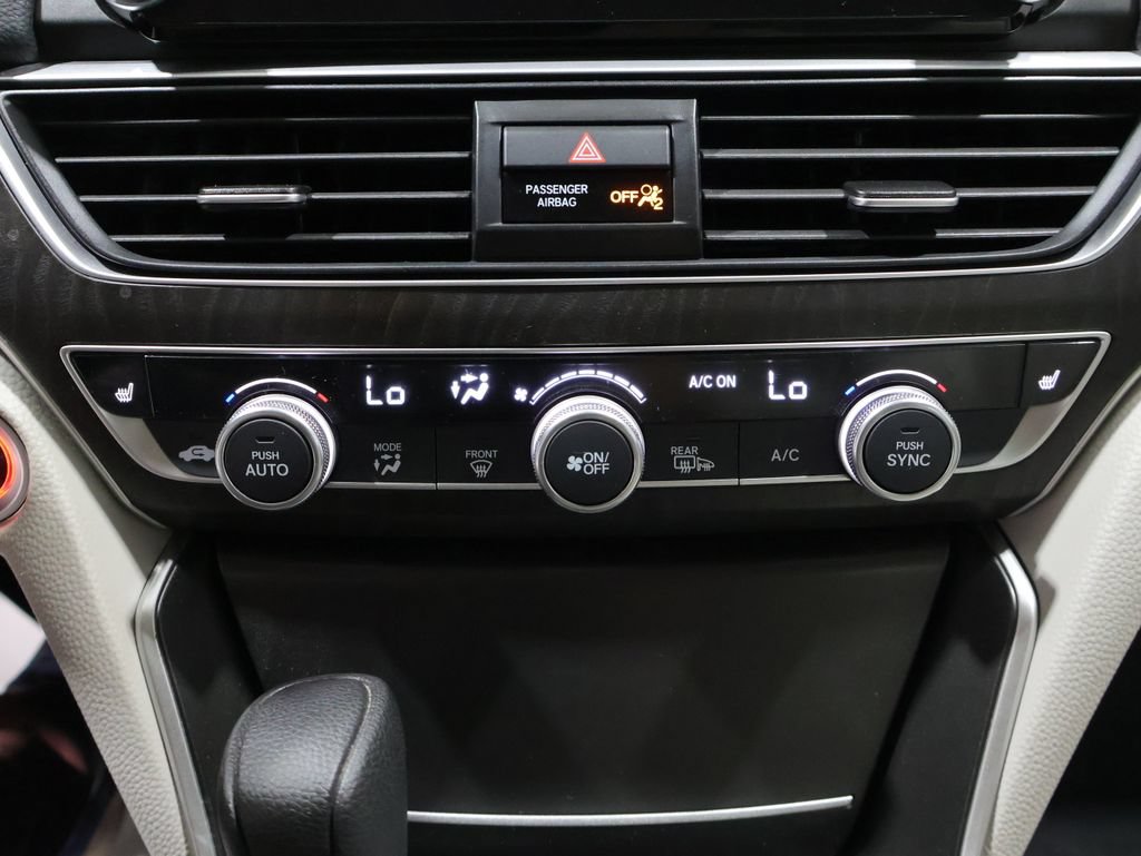 Used 2019 Honda Accord EX image 31