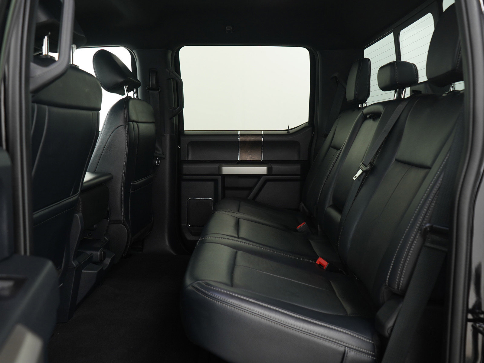 Used 2022 Ford F350 Lariat w/ Chrome Package image 19