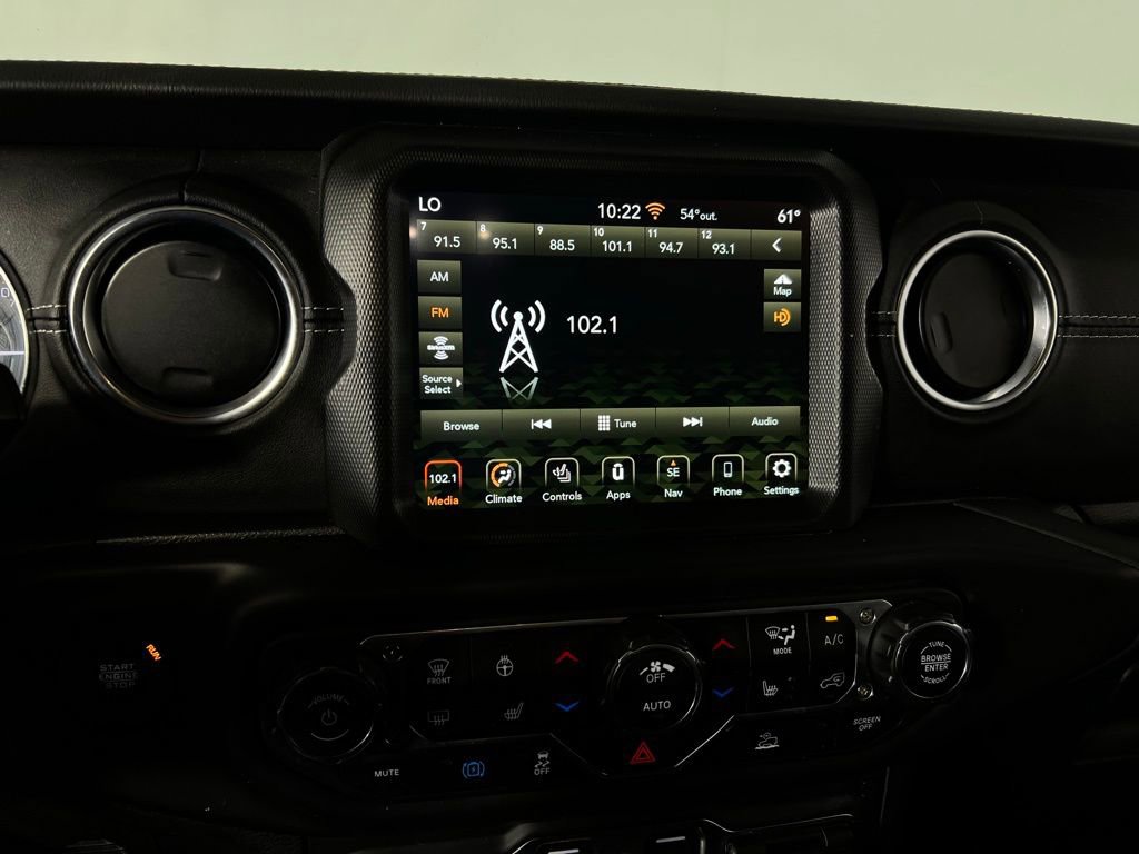 Used 2022 Jeep Wrangler Unlimited Sahara w/ Cold Weather Group image 19