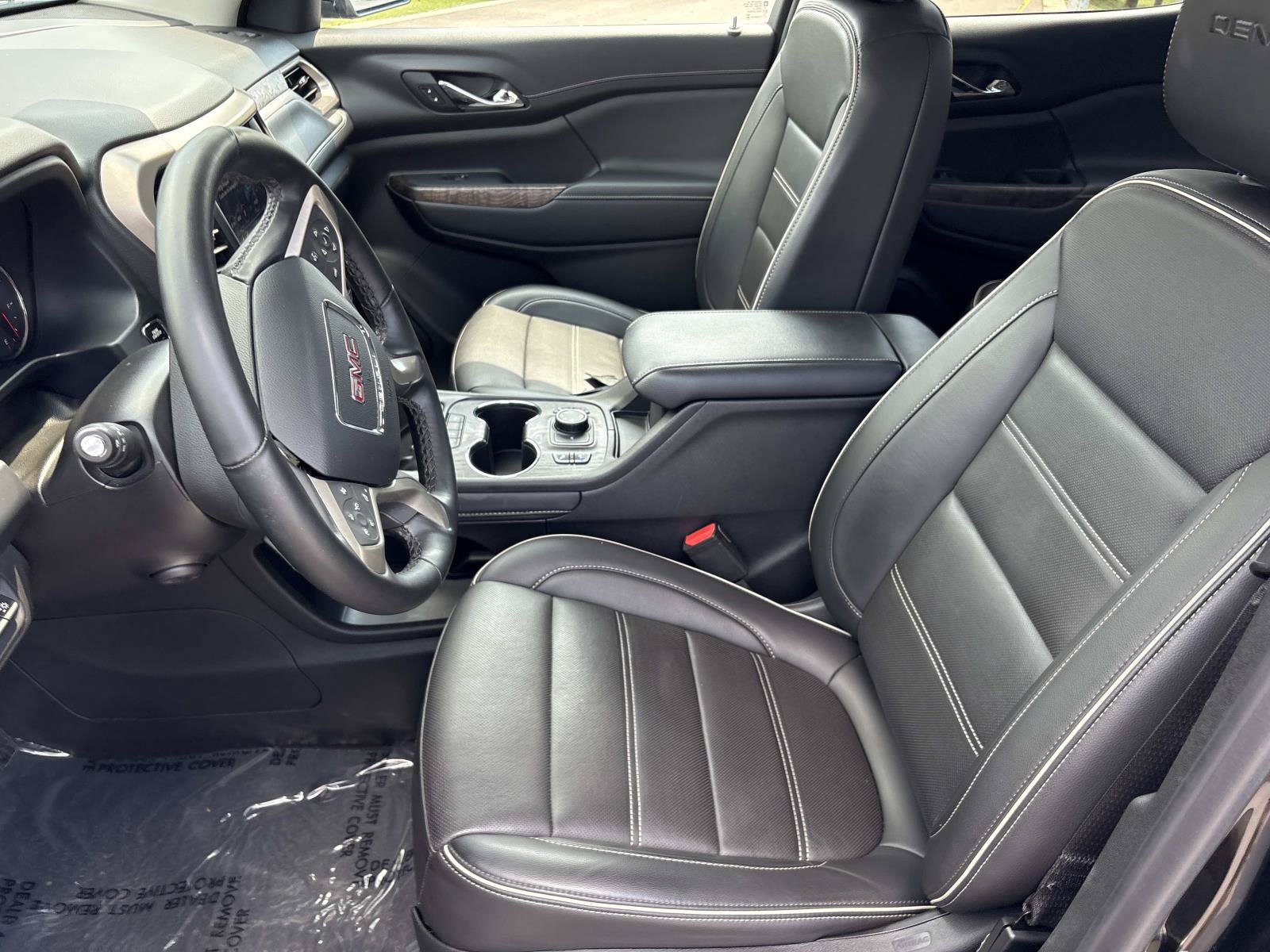 Used 2023 GMC Acadia Denali w/ Denali Ultimate Package AWD/4WD image 16