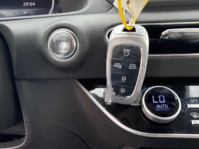 Used 2023 Hyundai Sonata SEL w/ Convenience Package image 39