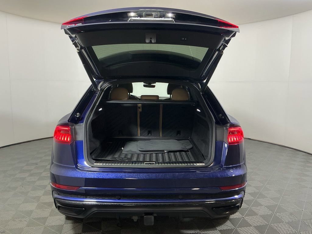 Used 2020 Audi Q8 Prestige image 29