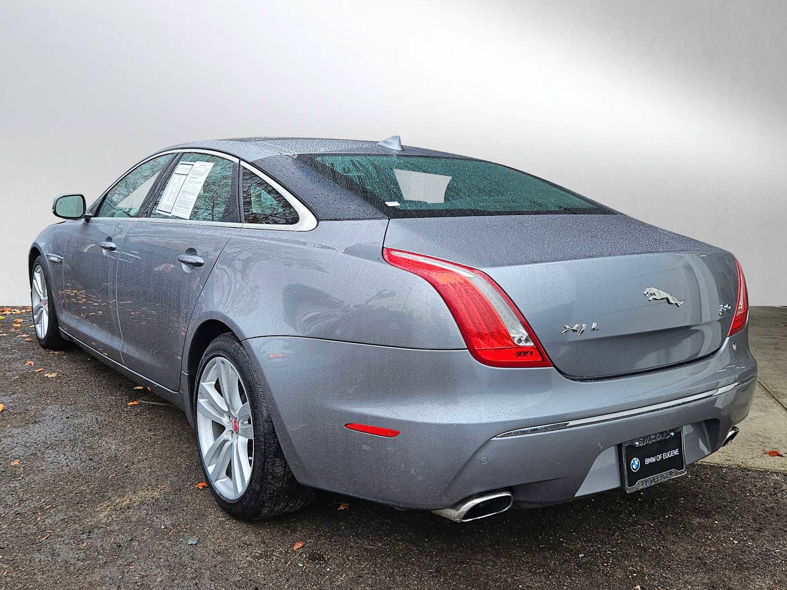 Used 2015 Jaguar XJ L Portfolio image 10