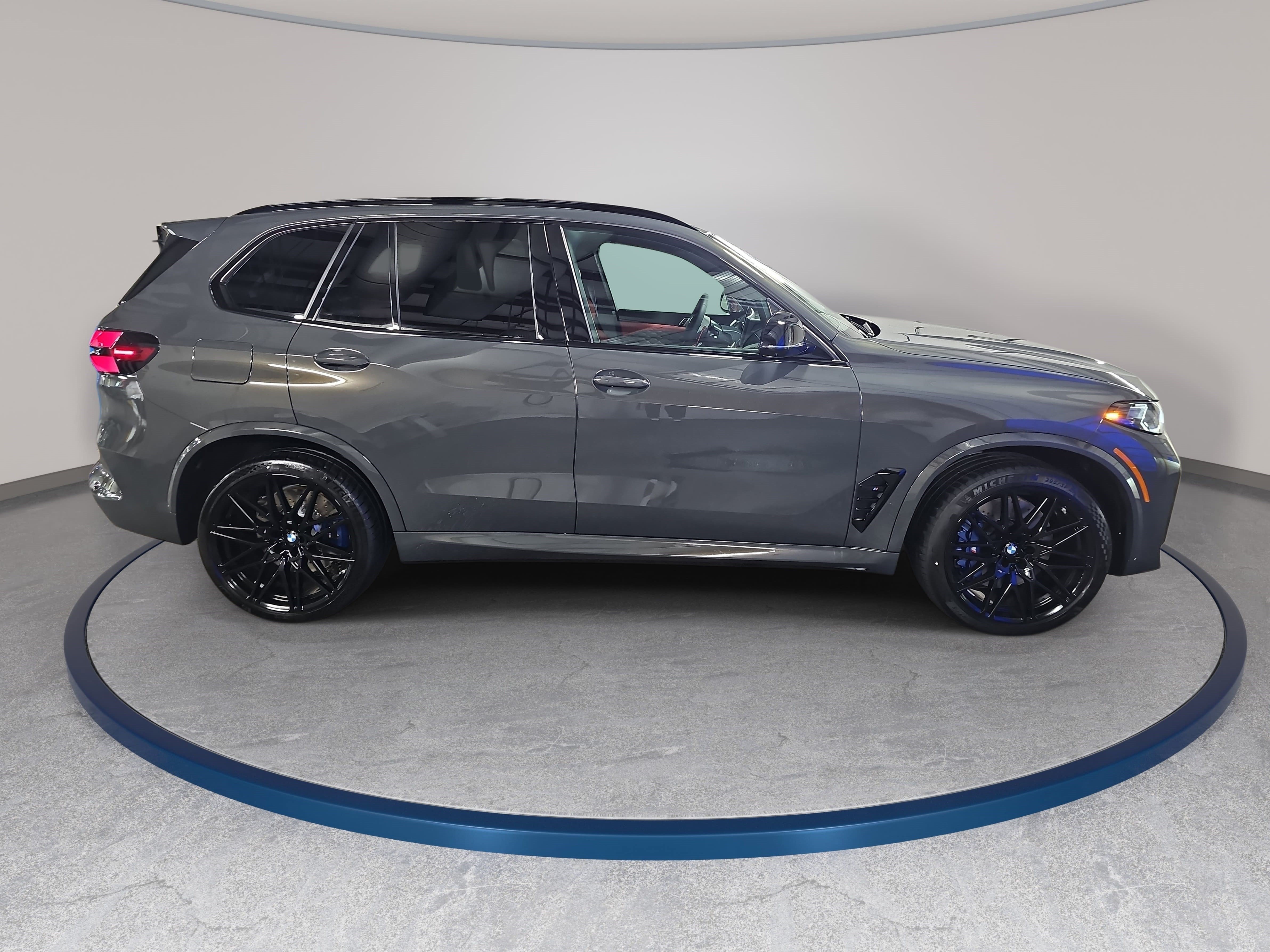 New 2026 BMW X5 M Competition w/ Executive Package AWD/4WD image 4