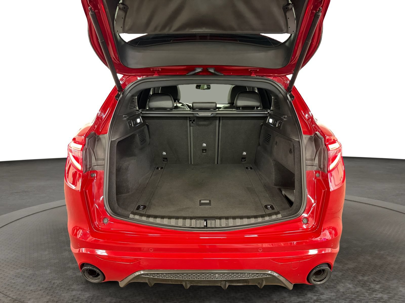Used 2022 Alfa Romeo Stelvio Veloce AWD/4WD image 26