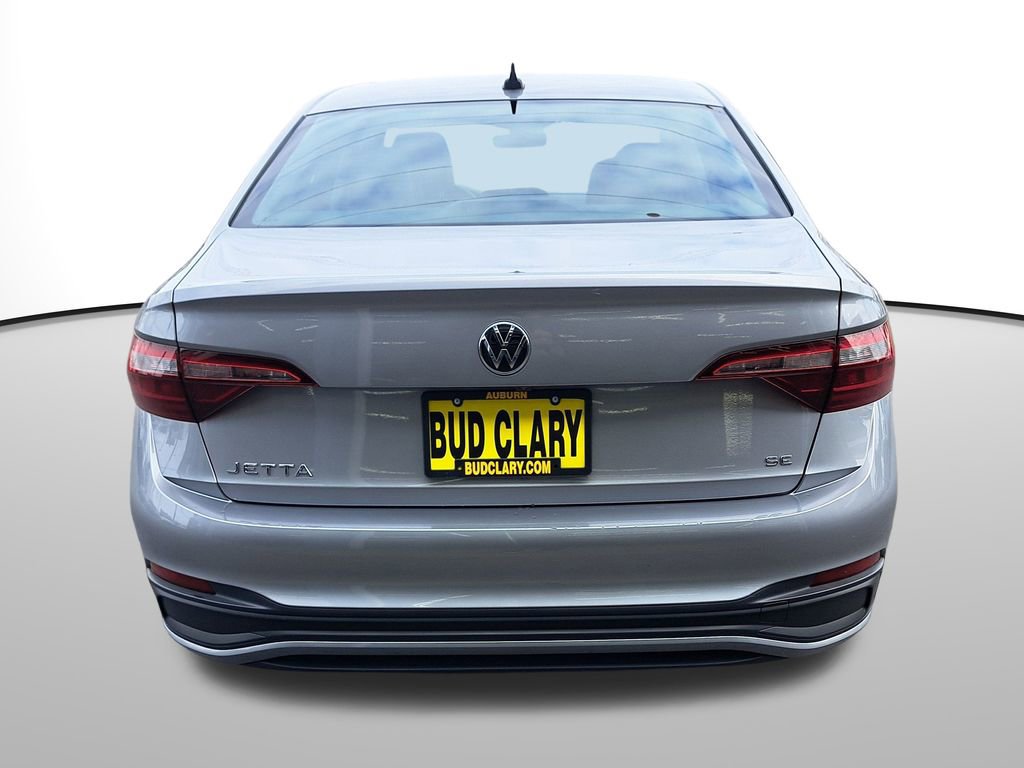 Used 2024 Volkswagen Jetta SE image 7