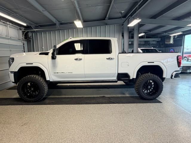 Used 2025 GMC Sierra 2500 Denali Ultimate image 5