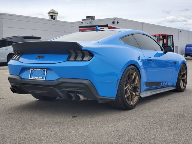 Used 2025 Ford Mustang GT Premium w/ GT Performance Package RWD image 4
