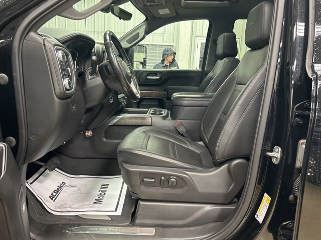 Used 2022 GMC Sierra 3500 Denali w/ Denali Ultimate Package image 10
