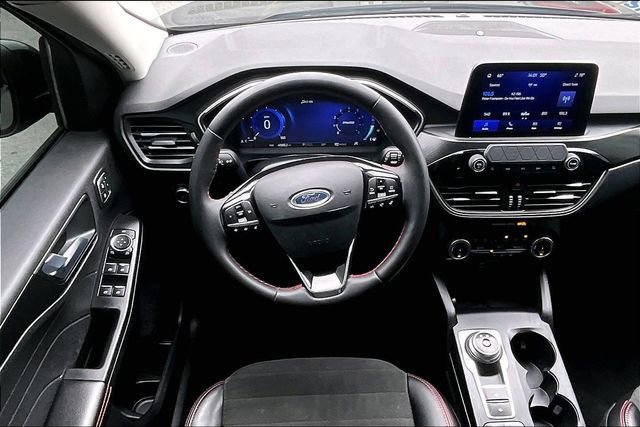 Used 2022 Ford Escape SEL w/ SEL Stealth AWD Package image 5