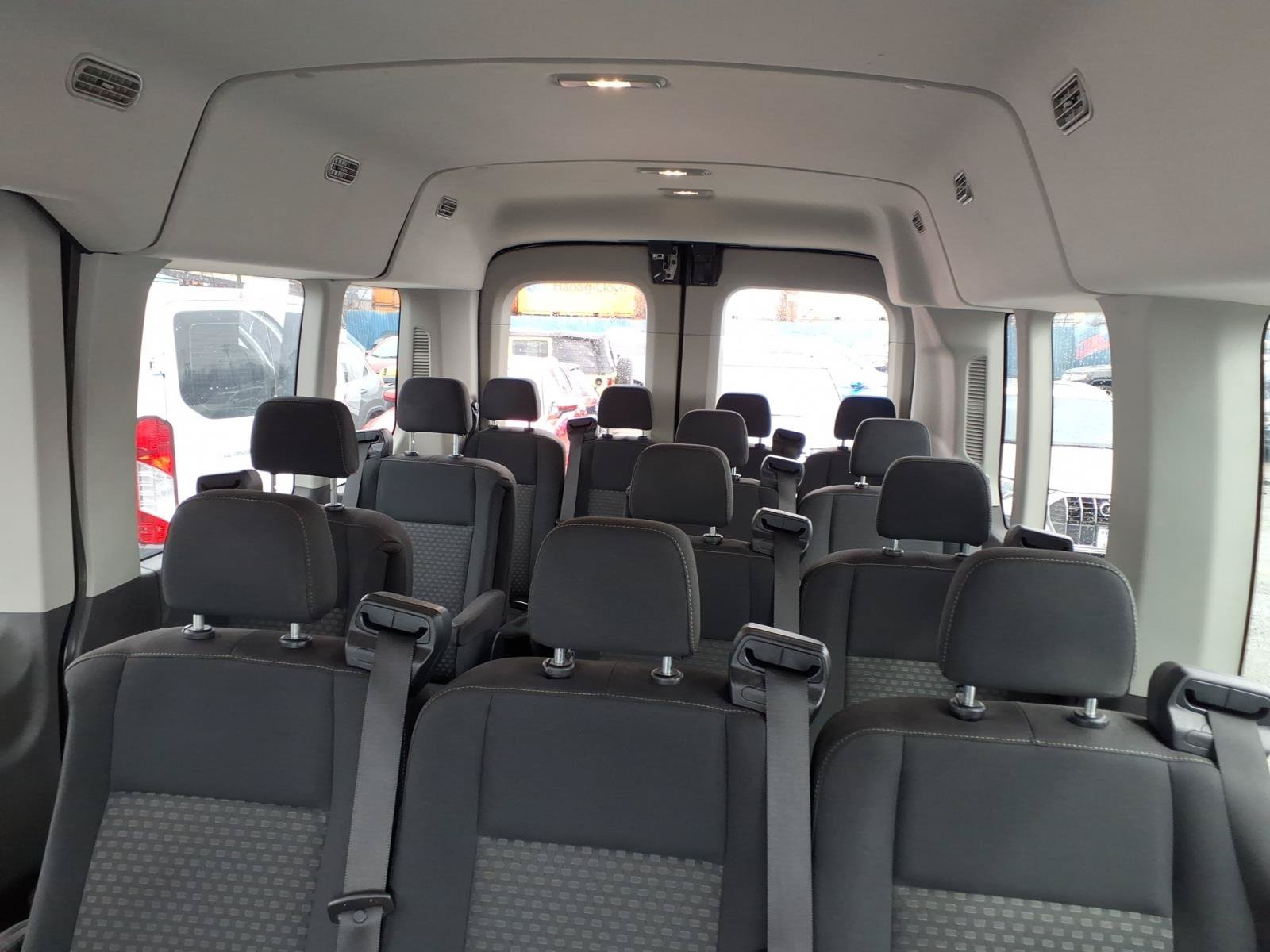 Used 2022 Ford Transit 350 XLT RWD image 16