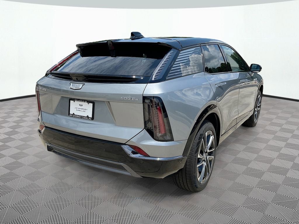 New 2025 Cadillac Optiq Sport 2 w/ LPO, Floor Liner Package AWD/4WD image 5