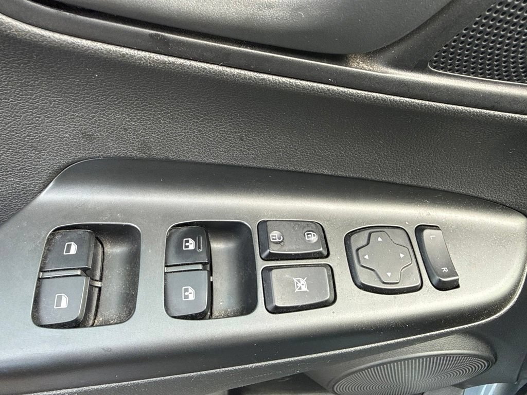 Used 2021 Hyundai Kona SEL FWD image 14