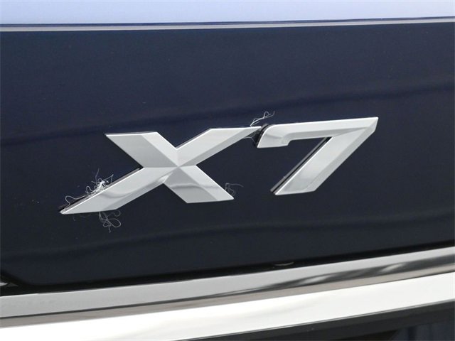 New 2025 BMW X7 xDrive40i w/ Executive Package image 16