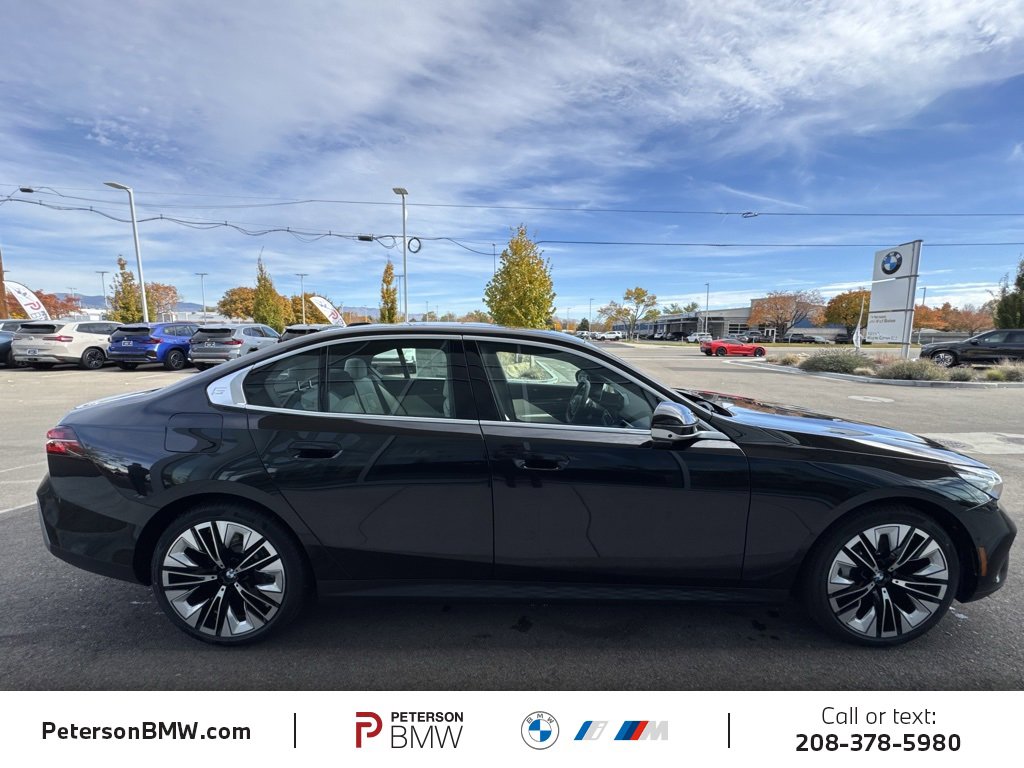 New 2026 BMW 530i xDrive image 8