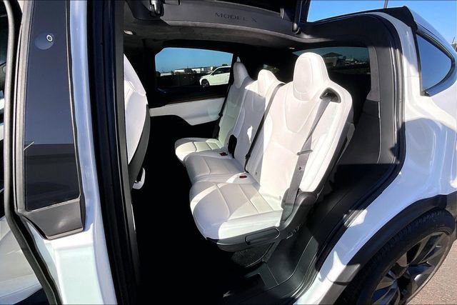 Used 2022 Tesla Model X image 22