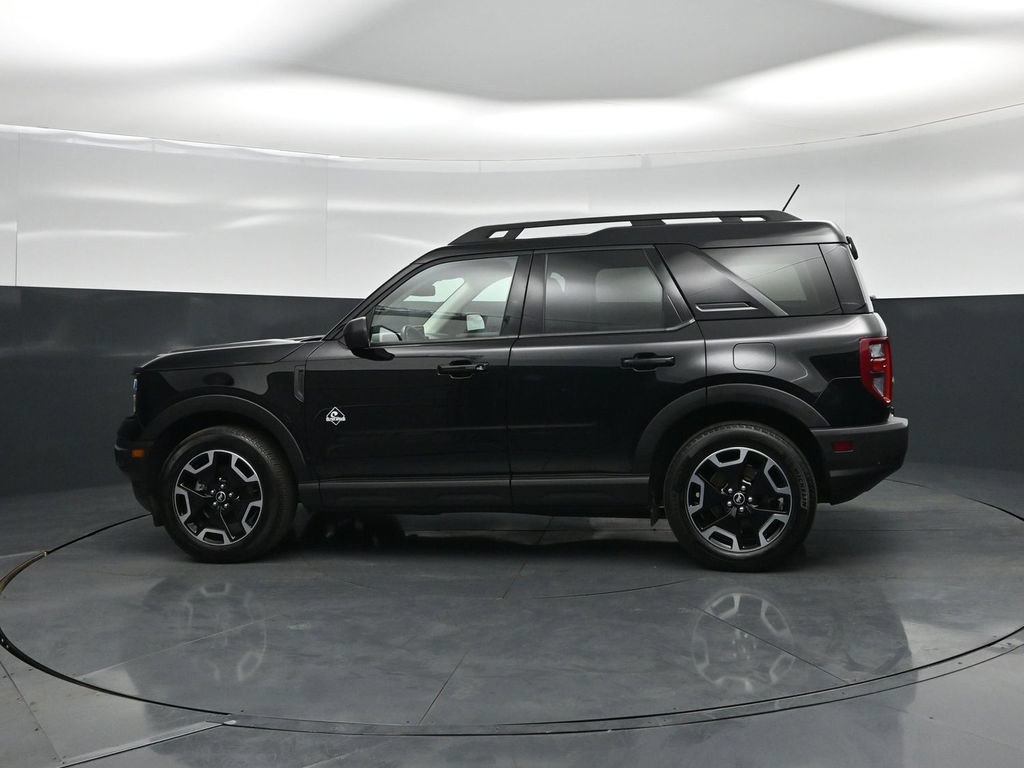 Certified 2023 Ford Bronco Sport Outer Banks w/ Tech Package AWD/4WD image 28