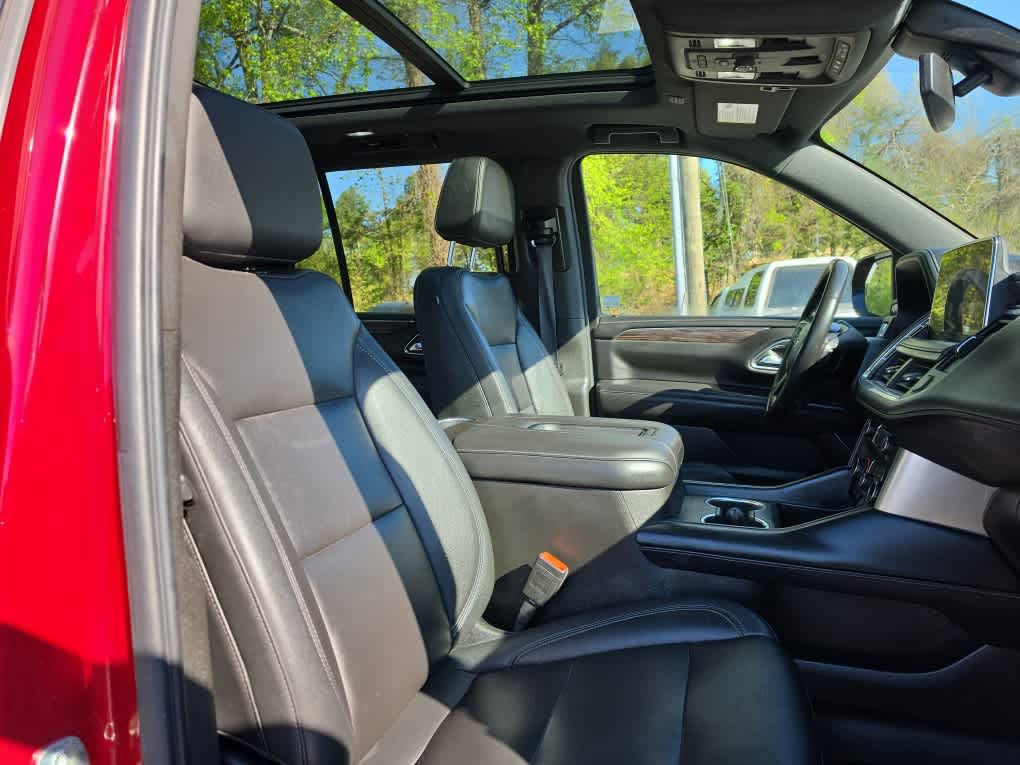 Used 2021 Chevrolet Tahoe Z71 w/ Z71 Off-Road Package AWD/4WD image 24