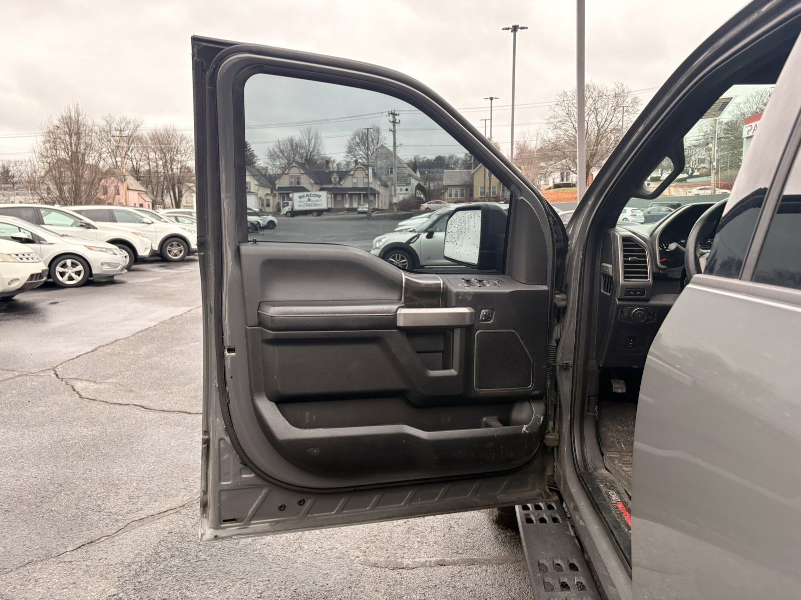 Used 2018 Ford F150 Raptor w/ Equipment Group 802A Luxury image 12