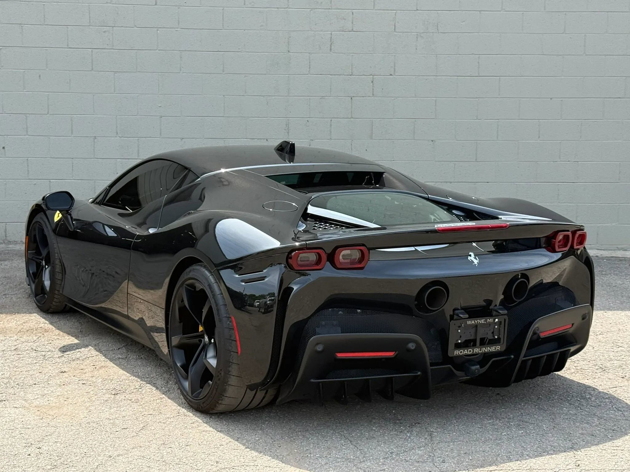 Used 2021 Ferrari SF90 Stradale AWD/4WD image 14