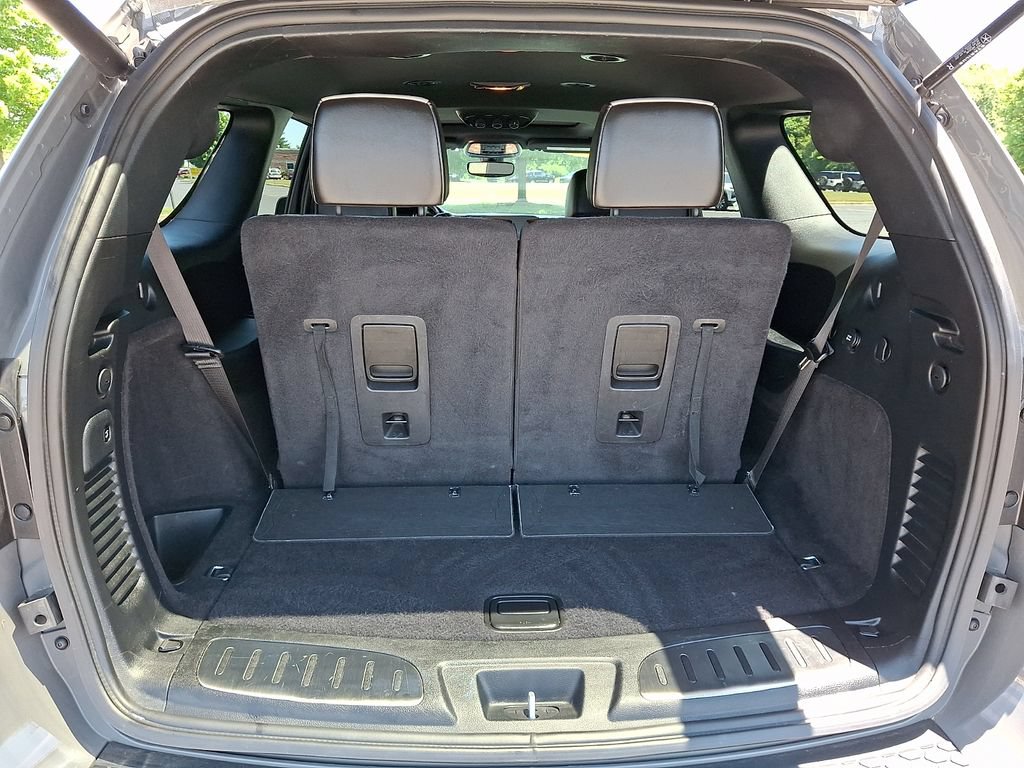 Used 2022 Dodge Durango R/T w/ Blacktop Package AWD/4WD image 31