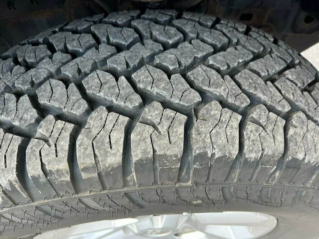 Used 2005 Toyota Tundra Limited w/ All Weather Guard Pkg image 57