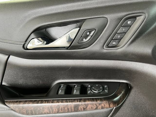 Used 2023 GMC Acadia Denali w/ Denali Technology Package image 16