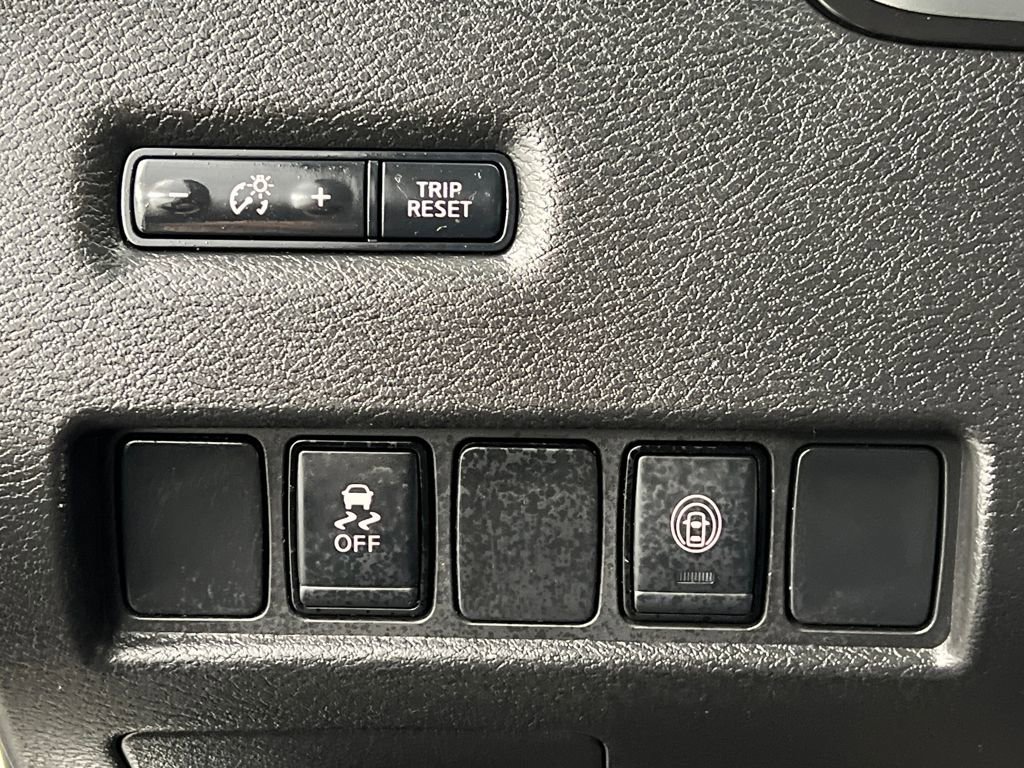 Used 2024 Nissan Murano SV AWD/4WD image 40