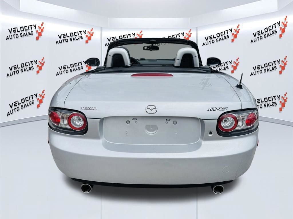Used 2006 MAZDA MX-5 Miata Grand Touring RWD image 4