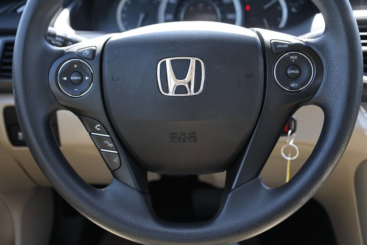 Used 2015 Honda Accord LX image 18