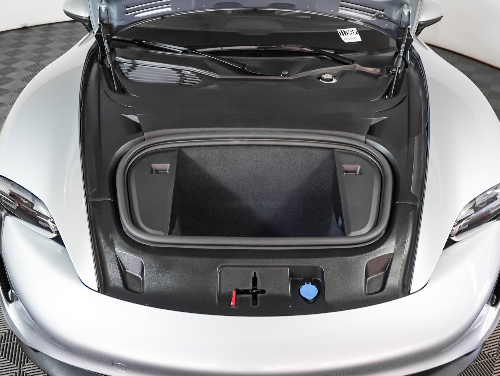 Certified 2023 Porsche Taycan image 12