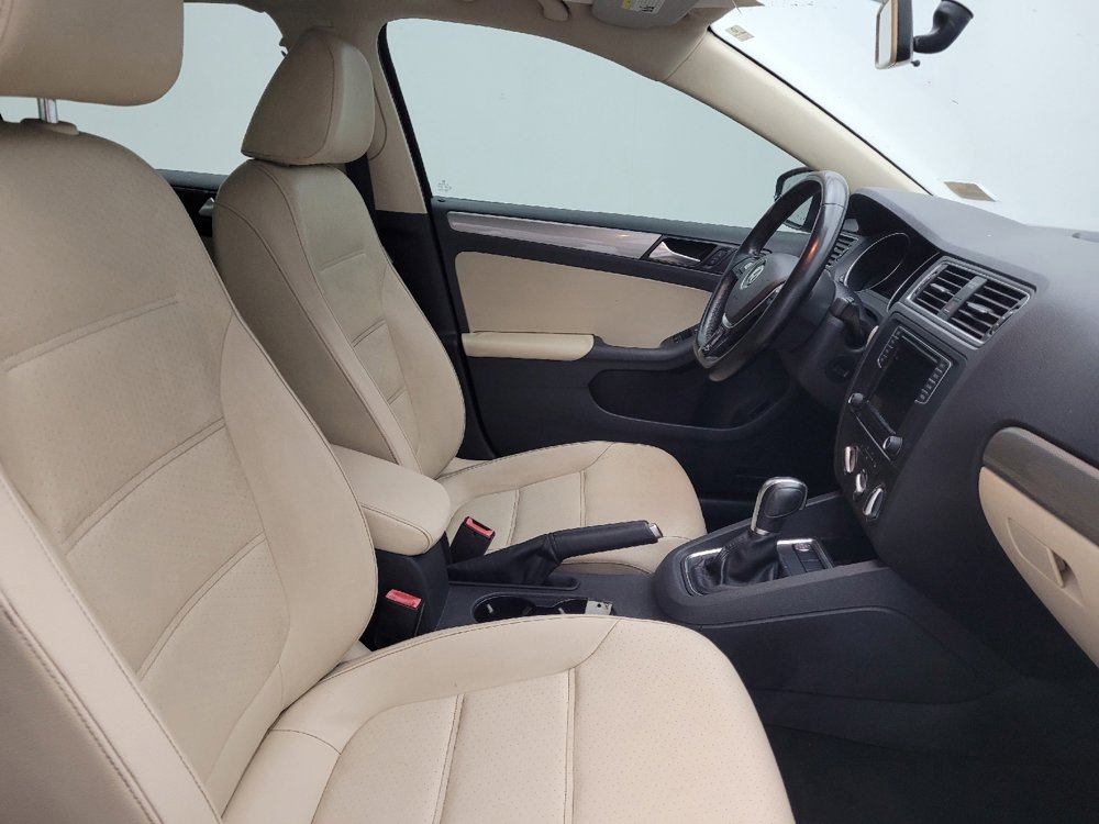 Used 2017 Volkswagen Jetta SE FWD image 21