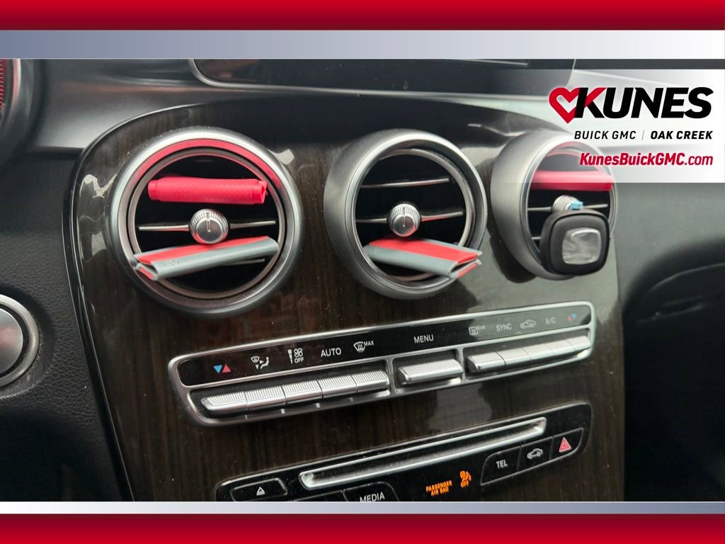 Used 2018 Mercedes-Benz GLC 300 w/ Premium Package image 14