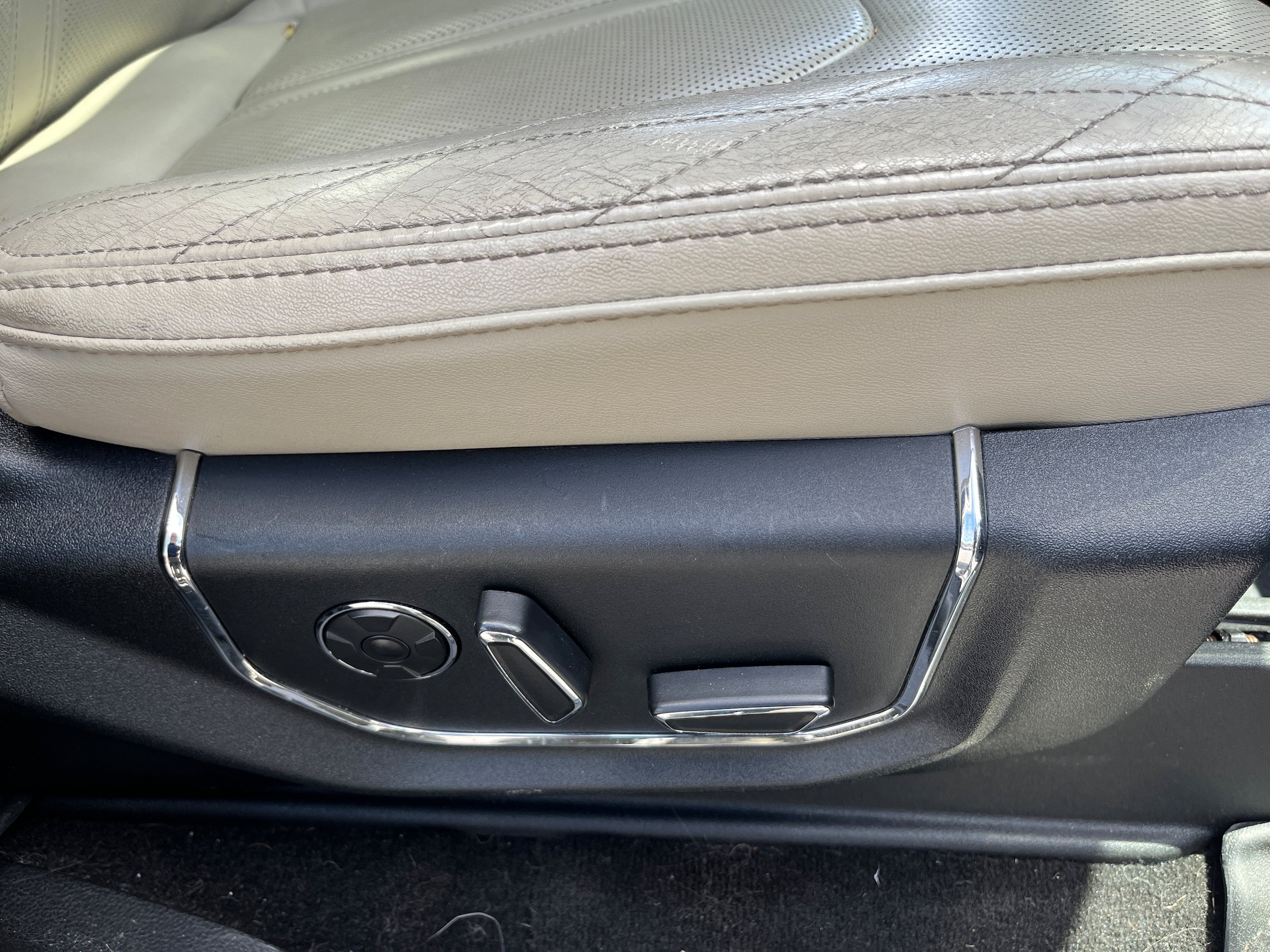 Used 2019 Ford Expedition Platinum AWD/4WD image 15