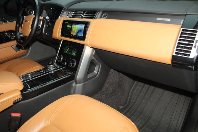 Used 2021 Land Rover Range Rover Autobiography Fifty Edition image 24