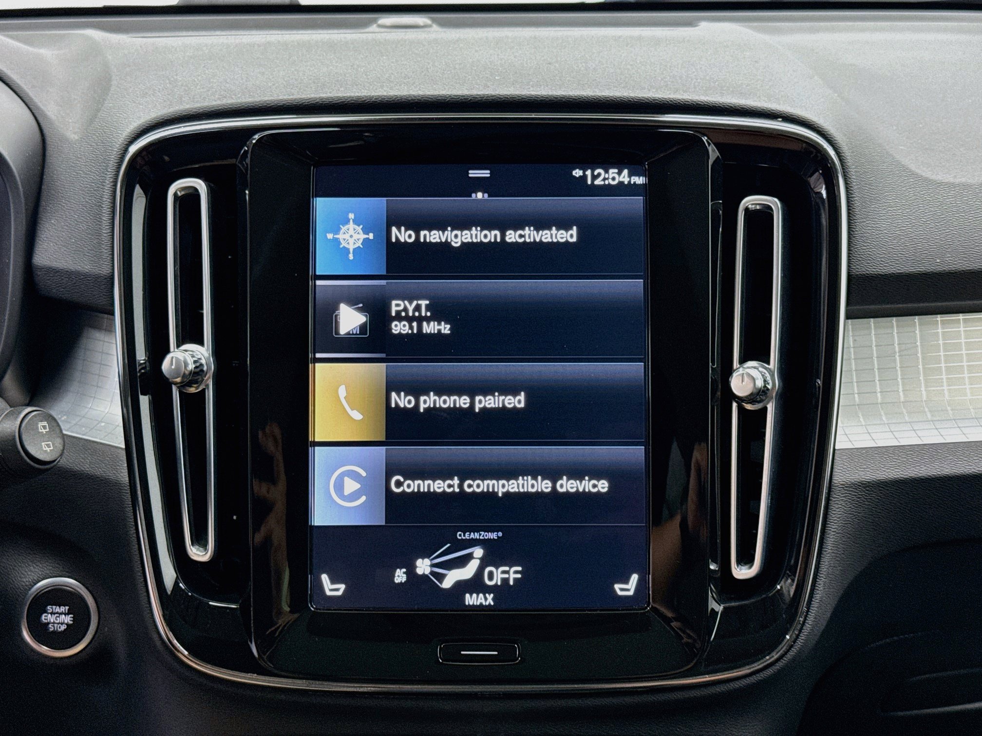 Used 2022 Volvo XC40 T5 Momentum AWD/4WD image 21