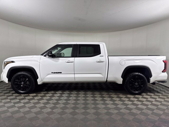 Used 2025 Toyota Tundra Limited AWD/4WD image 7
